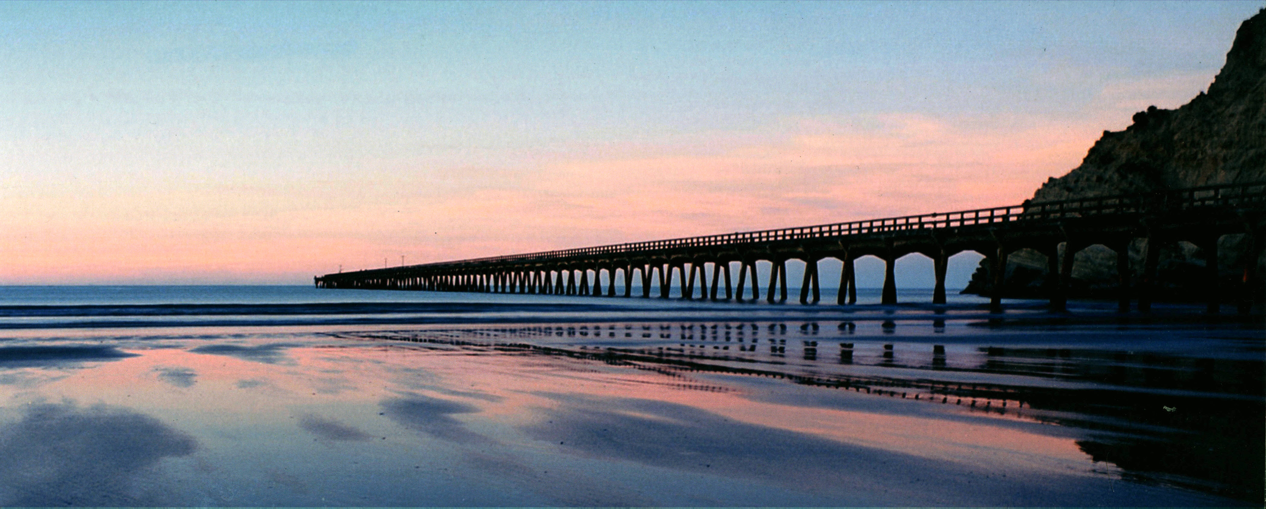 Tolaga Wharf 1.jpg